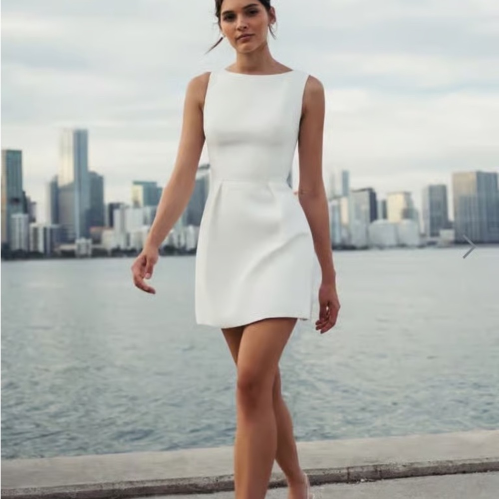 Jenny Yoo White Sleeveless Mini Shift Dress with Boat Neck